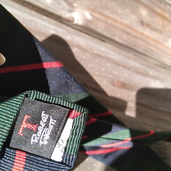 Classic Men's Tie - Picture 5 of 8